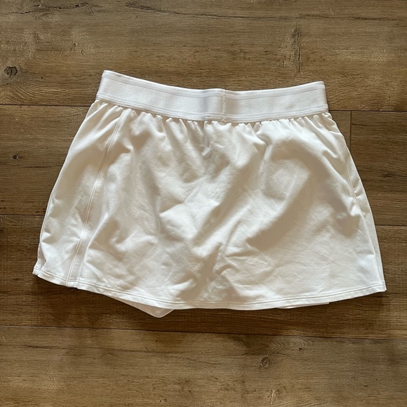 Nike Dri-Fit Tennis Skirt Size small - Picture 2 of 3